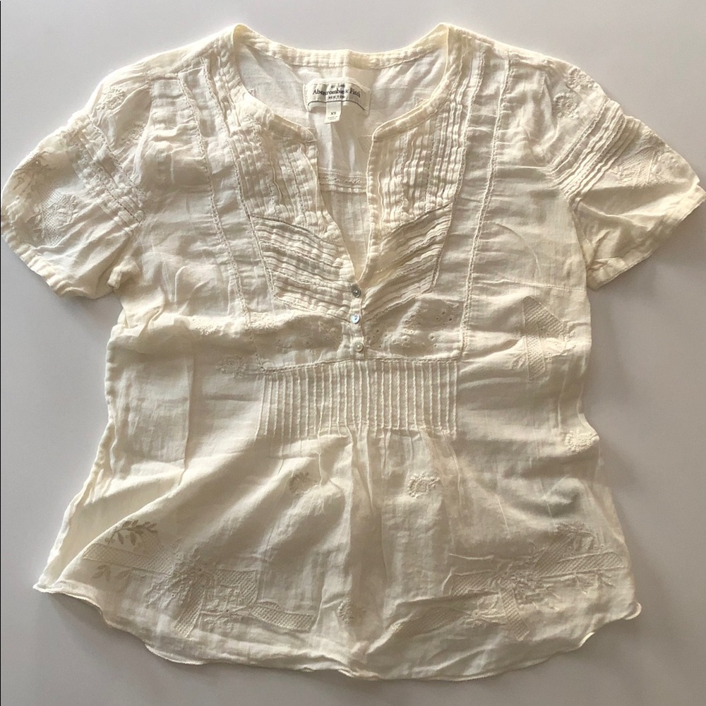 Abercrombie & Fitch Cream Short Sleeve Cotton Embroidered Blouse Size XS